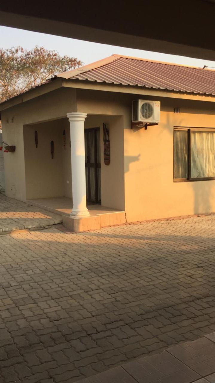 Moniques Executive Apartments Lusaka Dış mekan fotoğraf